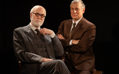 Imagem de destaque para 5 peças de teatro em cartaz em São Paulo para assistir em março de 2026