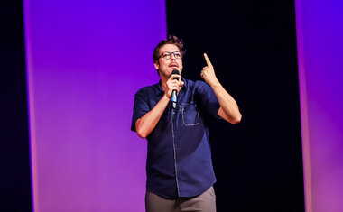 Imagem de destaque para Fábio Porchat apresenta “Histórias do Porchat” em nova temporada no Teatro J. Safra