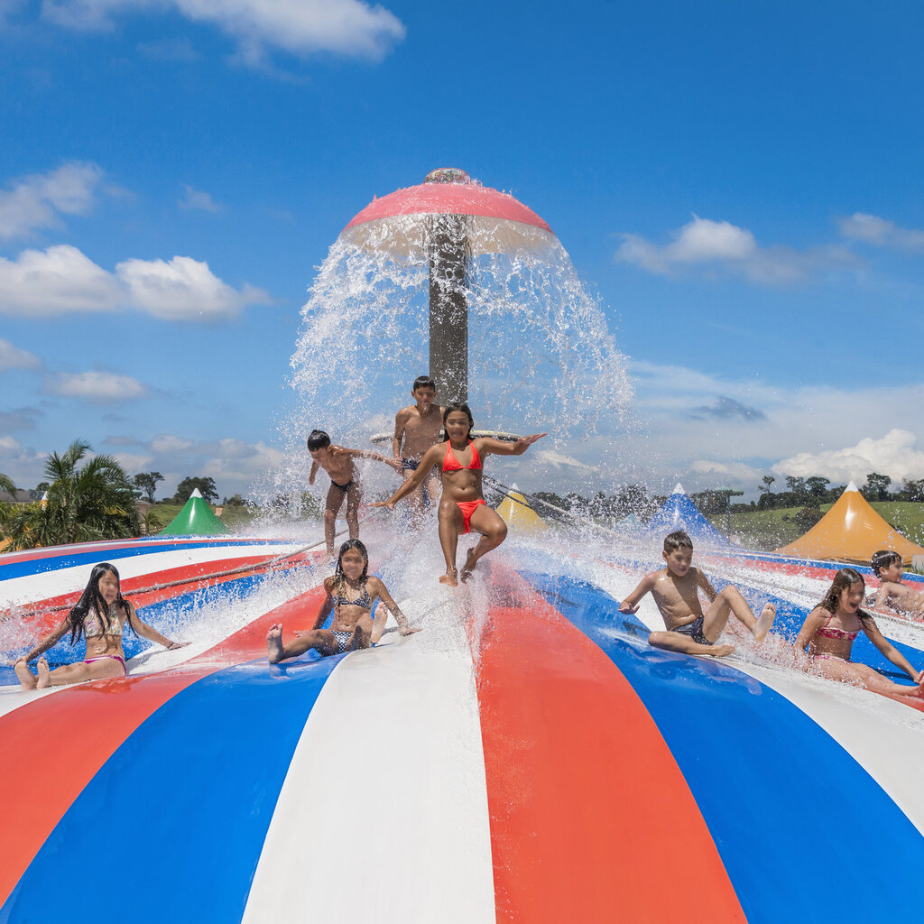 5 parques de diversão perto de SP para levar as crianças nas férias