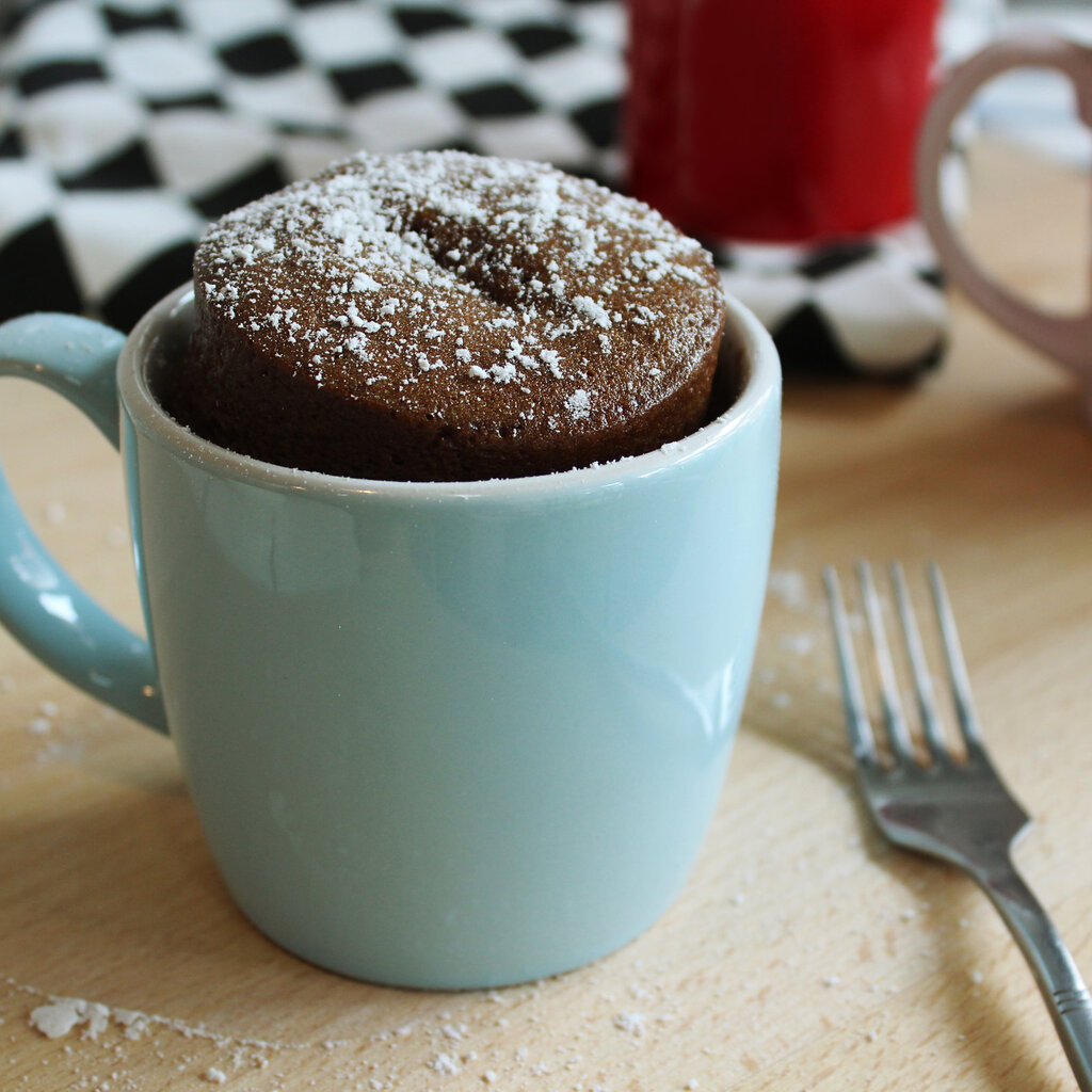 Aprenda a fazer um delicioso bolo de cenoura - Famintas