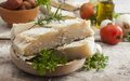 Imagem de destaque para Bacalhau sem erro na Páscoa: como escolher, dessalgar e preparar do jeito certo