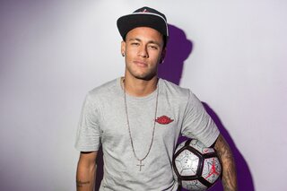 TV: Neymar dá "palinha" de nova música e fãs zoam; escute 