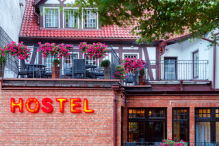Viagens Internacionais: 6 hostels exóticos ao redor do mundo para se hospedar e ainda gastar pouco