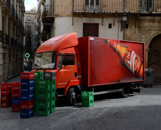 Comportamento: Ensaios técnicos das escolas de samba no Sambódromo do Anhembi terão "beer truck" para os foliões