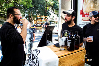 Bares (antigo): Evento de degustação de cervejas caseiras e artesanais ocupa rooftop do prédio Tomie Ohtake