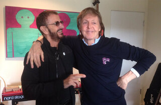 Música: Paul McCartney e Ringo Starr compartilham foto no estúdio 