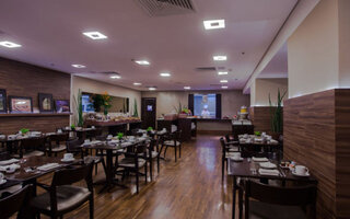 Restaurantes: Terraneo Lounge e Bar