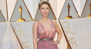 Famosos: Scarlett Johansson diz que não descarta cargo político no futuro