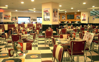 Restaurantes: Johnny Rockets - West Plaza