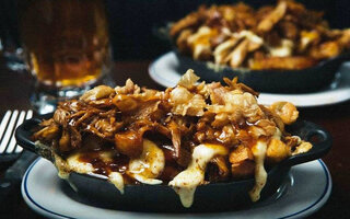 Bares (antigo): Canuck's Poutinerie