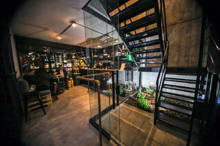 Bares: Bar de alta coquetelaria abre as portas na Zona Norte de SP com terraço e ambiente sofisticado