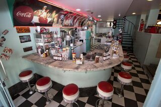 Restaurantes: 6 bares e hamburguerias com temática rock em SP