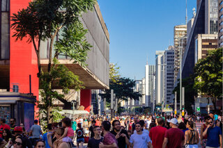 Na Cidade: Uber promove festa gratuita na Avenida Paulista com rap e batalha de MCs neste domingo (6)