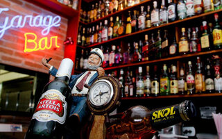 Bares (antigo): Garage Bar - Caraguatatuba