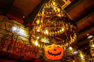 Na Cidade: De lanches exóticos a drinks temáticos: Bares e restaurantes com programação especial para o Halloween em SP