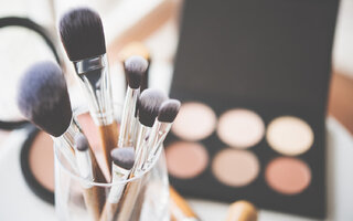 Moda e Beleza: Contém1g lança linha de maquiagem com preços a partir de R$ 19; confira! 