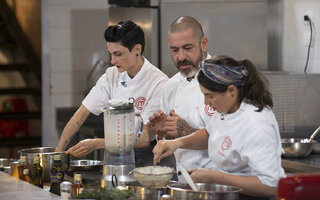 Reality shows: MasterChef Profissionais: cozinheiros enfrentam prova em restaurante de Henrique Fogaça nesta terça (7)