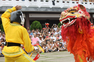 Viagens: Ano Novo Chinês no Templo Zu Lai