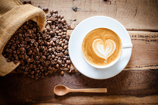 Saúde e Bem-Estar: 7 benefícios de tomar pelo menos 1 xícara de café por dia