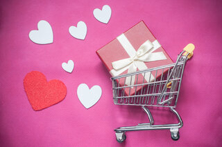 Na Cidade: Dia das Mães e Namorados no Raposo Shopping tem sorteio de jantar romântico, TVs de 50 polegadas e carro 0km; saiba mais!
