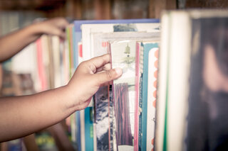 Na Cidade: Feira do Livro Letrinha