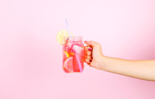Receitas: Como fazer uma deliciosa e refrescante Pink Lemonade