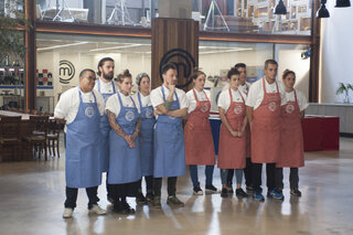 Reality shows: "MasterChef Profissionais": cozinheiros disputam prova em equipe em fábrica de chocolate nesta terça-feira (2); saiba mais!