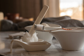 Saúde e Bem-Estar: Como fazer pasta de dente caseira