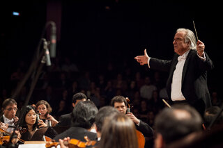 Shows: Maestro João Carlos Martins no Teatro Porto Seguro