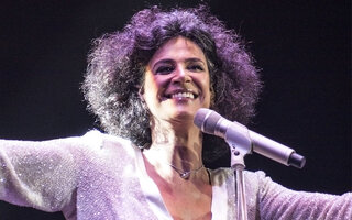 Shows: Simone no Teatro Porto Seguro