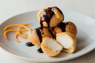 Receitas: Saiba como fazer profiteroles em casa