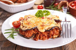 Receitas: Como fazer moussaka em casa