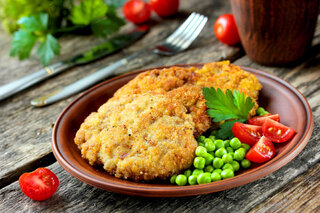 Receitas: Como fazer filé à milanesa em casa