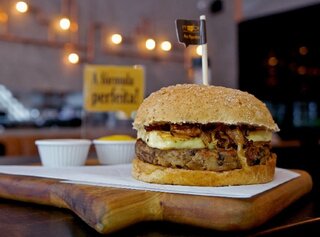 Restaurantes: 16 lugares para comer hambúrgueres vegetarianos deliciosos em São Paulo