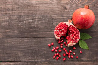 Gastronomia: De cereja a romã, saiba quais são as frutas tradicionais do Natal