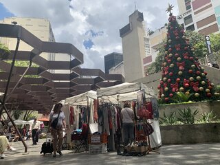 Na Cidade: 1º Bazar de Natal do Pátio Metrô São Bento