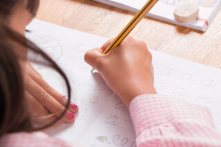 Programação Infantil: Site disponibiliza exercícios de caligrafia para ajudar na alfabetização em casa; saiba mais!