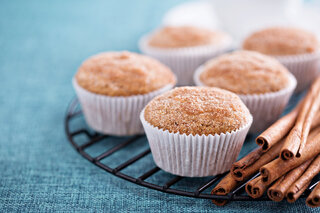 Receitas: Receita: bolinho de chuva assado vai te surpreender