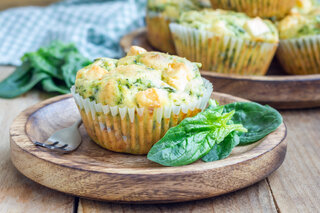 Receitas: Receita de muffin de espinafre é simples e fácil de fazer; veja o passo a passo