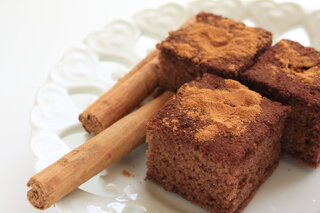 Receitas: Bolo de canela é ótima opção para sobremesa ou lanche da tarde; aprenda a receita!