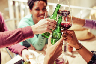 Gastronomia: Cerveja ou vinho? Híbrido das bebidas é tendência para o verão! 