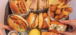 Restaurantes: Para fugir do óbvio: Notorious Fish entrega sanduíches preparados com pescados e frutos do mar