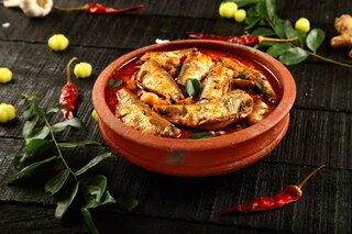 Receitas: Moqueca de sardinha é opção prática e deliciosa para o almoço ou jantar; veja a receita!
