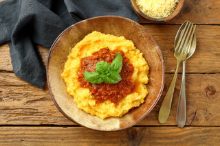 Receitas: Receita: aprenda a fazer polenta com carne moída