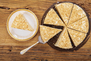 Receitas: Bolo de amendoim é opção saborosa para o lanche, confira a receita!