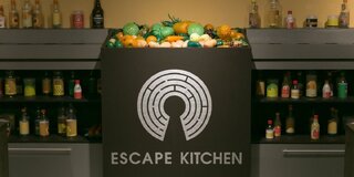 Na Cidade: Escape 60 inaugura sala inspirada em reality show de gastronomia 