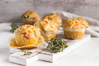 Receitas: Muffin salgado de frango com requeijão é opção deliciosa de lanche da tarde; veja a receita!