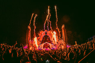 Shows: XXXPERIENCE