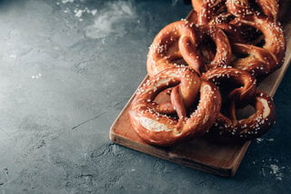 Receitas: Receita: aprenda a fazer Pretzels em casa