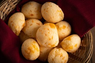 Receitas: Pão de queijo de fubá? Aprenda esta receita diferente e saborosa!